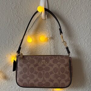 coach nolita 19 in signature canvas